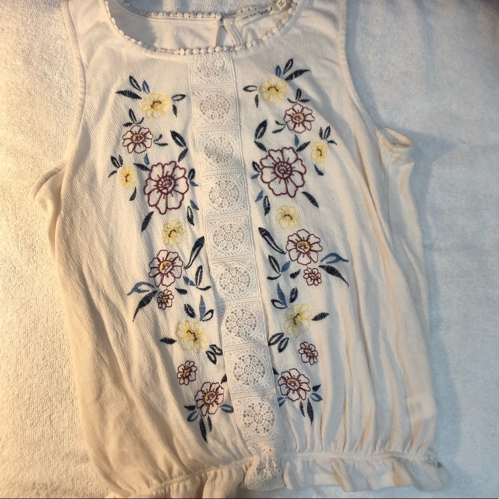 Floral stitch tank top